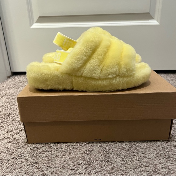 UGG slippers - Picture 2 of 5